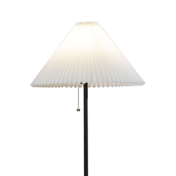 Mainstays 64" Contemporary Matte Black Metal Floor Lamp, with Pleated White Lampshade - Image 4