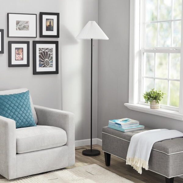 Mainstays 64" Contemporary Matte Black Metal Floor Lamp, with Pleated White Lampshade - Image 2